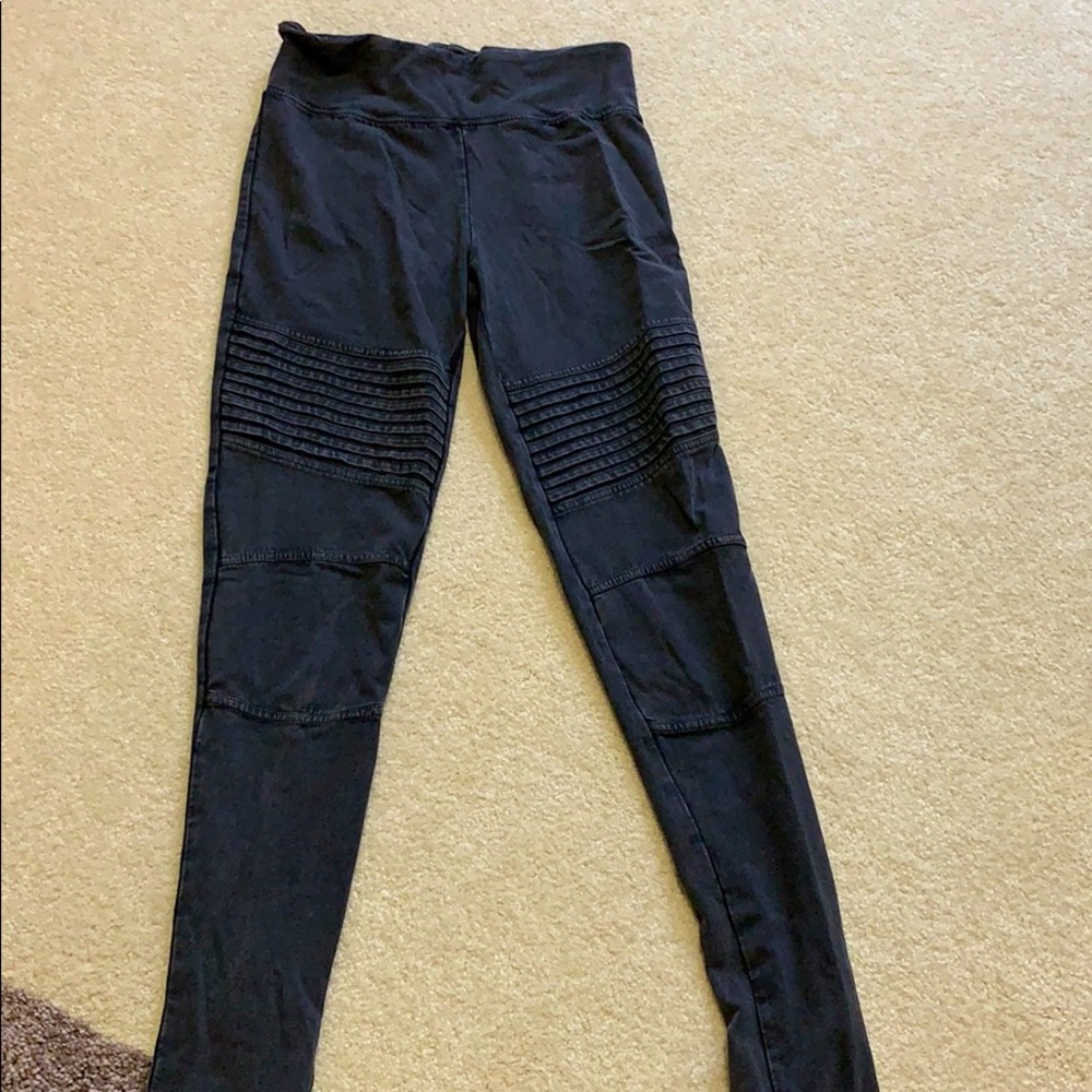 Patterned leggings!